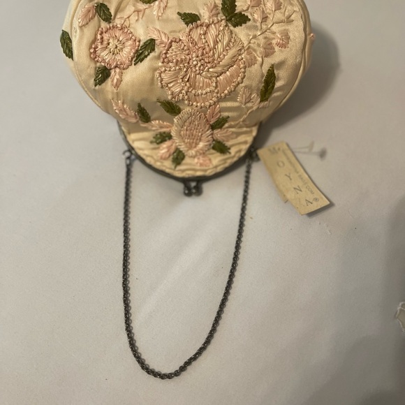 Moyna Cream Floral Embroidered Women's Bag - Picture 6 of 6